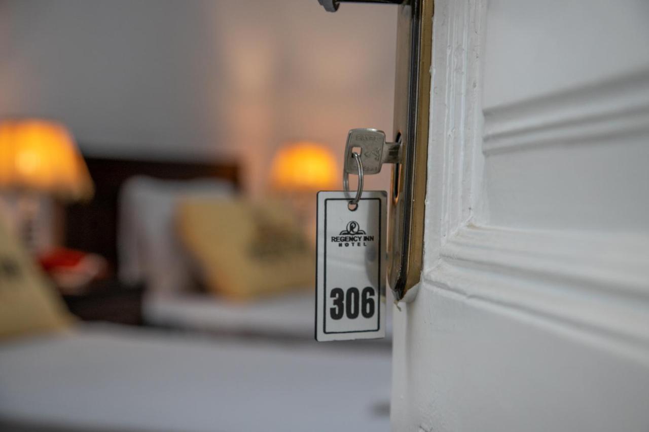Regency Inn Kairo Exteriör bild